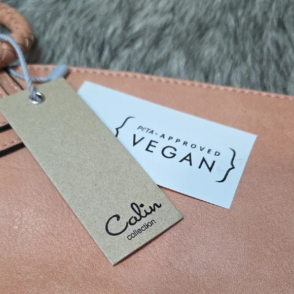 NWT Chic Vegan Fringe Bag in Pink - Picture 2 of 7